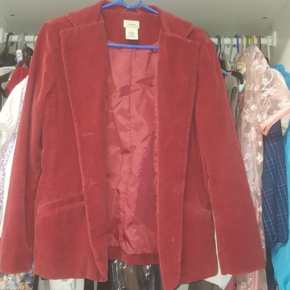 Red Jacket - Picture 1 of 2